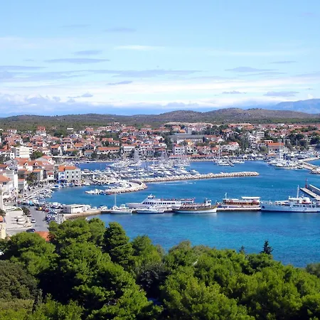 With Parking Space - 23894 沃迪切