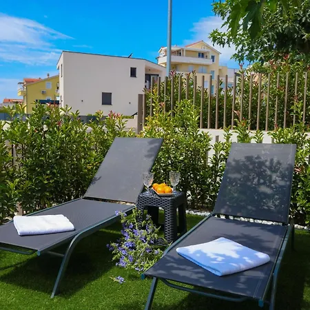 Apartment With Parking Space - 23894 Vodice